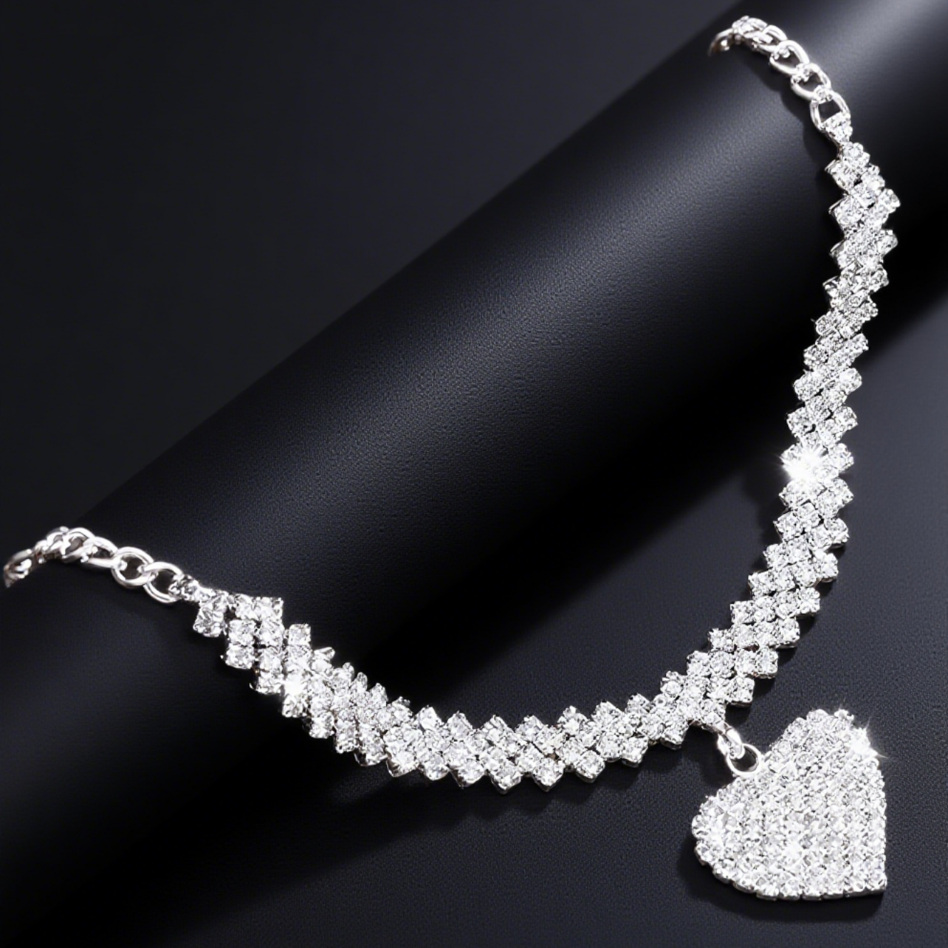 Trendy Beach Diamond-Studded Diamond-Shaped Bracelet and Anklet Fashion Rhinestone Heart Pendant Ankle Jewelry